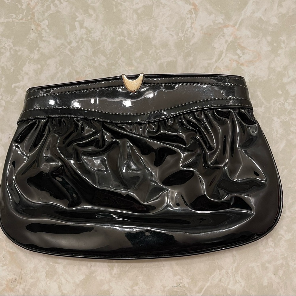 Vintage ROBIN clutch wallet Black Pantent Zip Closure